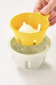 Joseph Joseph Ємність для приготування яєць пашот M-Poach колір жовтий