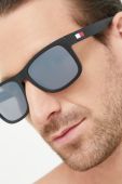 Сонцезахисні окуляри Tommy Hilfiger чоловічі колір чорний (2577632)