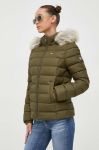 Пухова куртка Tommy Jeans жіноча колір зелений зимова (3499742)