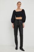 Блузка Gestuz жіноча колір чорний однотонна (2683072)