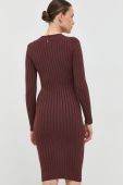 Сукня Guess колір коричневий maxi облягаюча (2579161)