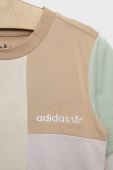 Дитяча бавовняна футболка adidas Originals колір бежевий візерунок (2790525)
