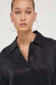 Сорочка HUGO жіноча колір чорний relaxed класичний комір (3481000)