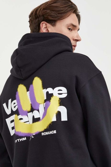Кофта Vertere Berlin чоловіча колір чорний з капюшоном з принтом
