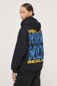 Кофта Vertere Berlin колір чорний з капюшоном з принтом (3621339)