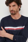 Бавовняний лонгслів Tommy Hilfiger колір синій з принтом (3299175)