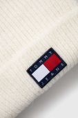 Шапка з домішкою вовни Tommy Jeans колір білий з товстого трикотажу
