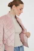 Куртка-бомбер Guess жіночий колір рожевий зимова