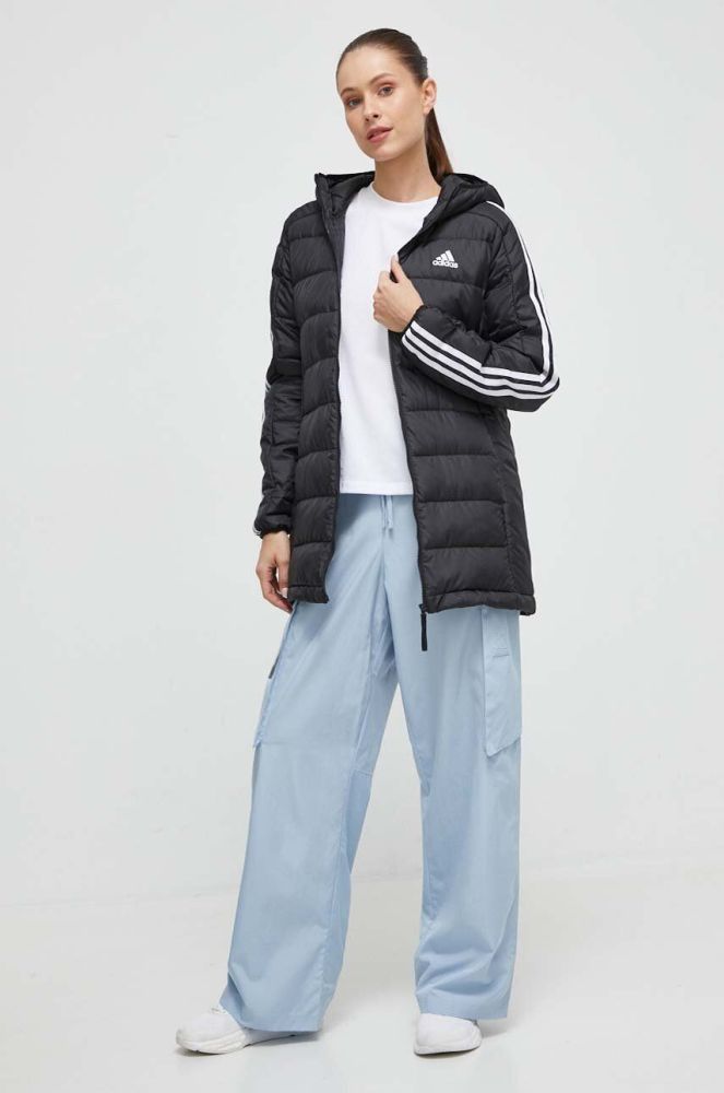 Пухова куртка adidas жіноча колір чорний перехідна (3571306)