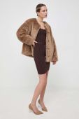 Куртка Guess жіноча колір коричневий перехідна (3657436)