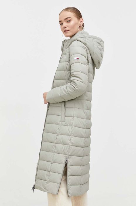 Куртка Tommy Jeans жіноча колір зелений зимова (3504091)