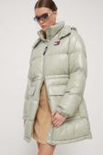 Пухова куртка Tommy Jeans жіноча колір зелений зимова (3574883)