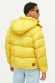 Пухова куртка Tommy Jeans чоловіча колір жовтий зимова