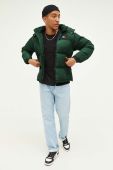 Пухова куртка Tommy Jeans чоловіча колір зелений зимова (3369635)