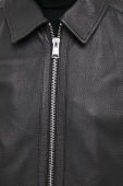 Шкіряна куртка BOSS чоловіча колір чорний перехідна (3621844)
