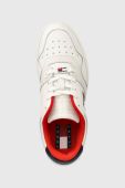 Шкіряні кросівки Tommy Jeans TJW RETRO BASKET GLOSSY колір білий EN0EN02206