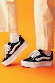 Кеди Vans Knu Stack жіночі колір чорний VN000CP66BT1