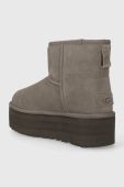 Замшеві чоботи UGG Classic Mini Platform колір сірий 1134991
