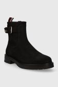 Замшеві черевики Tommy Hilfiger BELT BOOTIE NUBUCK жіночі колір чорний на плоскому ходу FW0FW07478