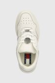 Шкіряні кросівки Tommy Jeans TJW RETRO BASKET FLATFORM CHARM колір білий EN0EN02245