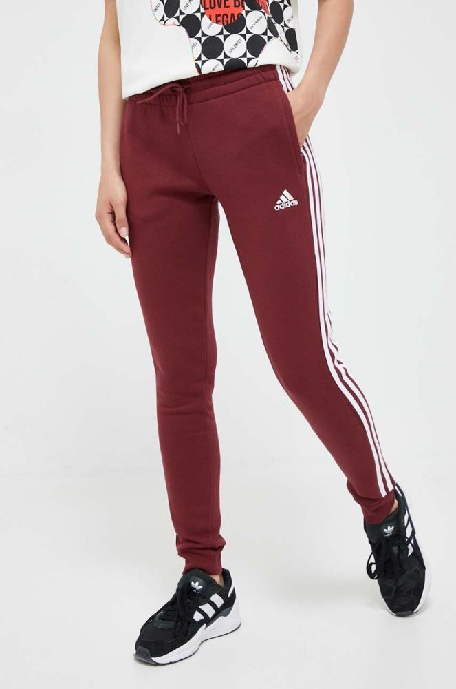 Спортивні штани adidas колір бордовий з аплікацією (3338736)