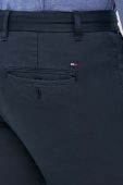 Штани Tommy Hilfiger чоловічі колір синій фасон chinos (3373206)