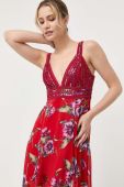 Сукня Guess колір червоний maxi розкльошена