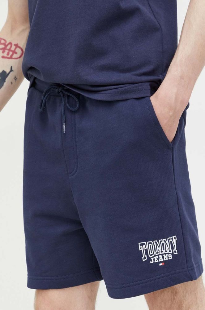 Бавовняні шорти Tommy Jeans колір синій (3284281)