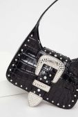 Шкіряна сумочка Moschino Jeans колір чорний