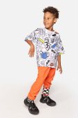 Дитяча бавовняна футболка Coccodrillo колір білий візерунок (3619140)