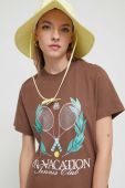Бавовняна футболка On Vacation жіночий колір коричневий