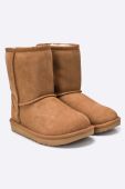 UGG - Зимове взуття Classic II dzieci?ce колір коричневий