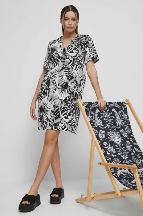 Сукня з домішкою льону Medicine колір білий midi oversize