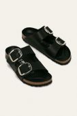 Шкіряні шльопанці Birkenstock жіночі колір чорний (936313)