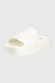 Шльопанці Buffalo жіночі колір білий на платформі (2341041)