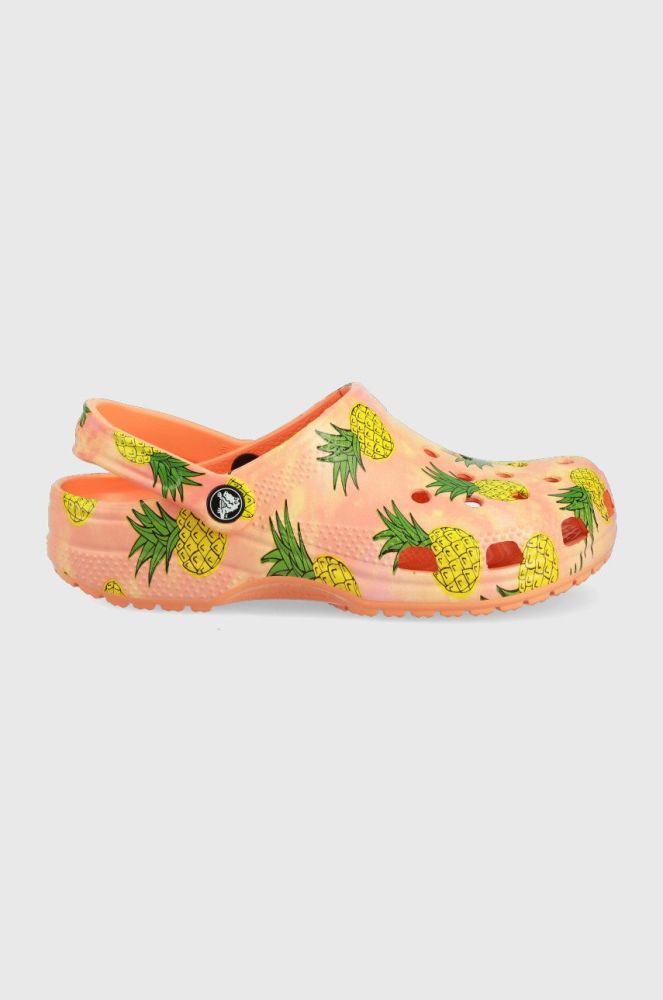 Шльопанці Crocs Classic Retro Resort жіночі колір помаранчевий 207849 207849.83F-PAPAYA.MLT
