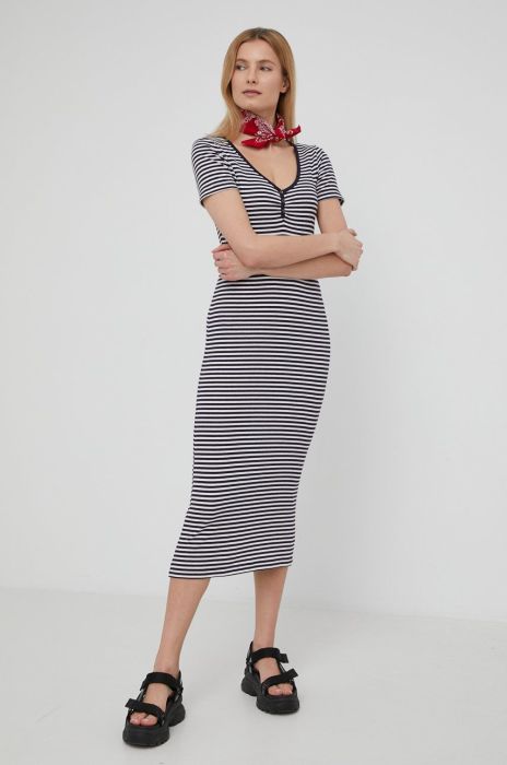 Сукня Only колір синій midi облягаюча