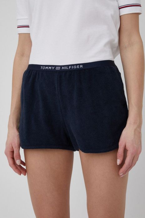Шорти Tommy Hilfiger жіночі колір синій однотонні середня посадка (2134681)