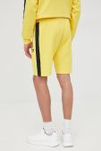 Шорти Lyle & Scott чоловічі колір жовтий