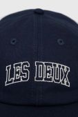 Бавовняна бейсболка Les Deux колір синій з аплікацією (3094544)