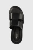 Шкіряні шльопанці Vagabond Shoemakers Blenda жіночі колір чорний на платформі 5519.201.20