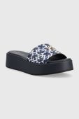 Шкіряні шльопанці Tommy Hilfiger TH SLIP ON SANDAL FLATFORM MONO жіночі колір синій на платформі FW0FW07244