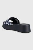 Шкіряні шльопанці Tommy Hilfiger TH SLIP ON SANDAL FLATFORM MONO жіночі колір синій на платформі FW0FW07244