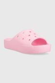 Шльопанці Crocs Classic Platform Slide жіночі колір рожевий на платформі 208180 208180.6S0-6S0