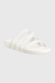 Шльопанці Crocs Splash Glossy Strappy Sandal жіночі колір білий 208537