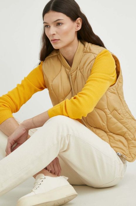 Безрукавка Mustang жіночий колір жовтий перехідний