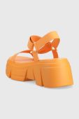 Сандалі Steve Madden Assertive жіночі колір помаранчевий на платформі SM11002461