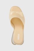 Шльопанці Melissa MELISSA DARLING AD жіночі колір бежевий на танкетці M.33805.K851