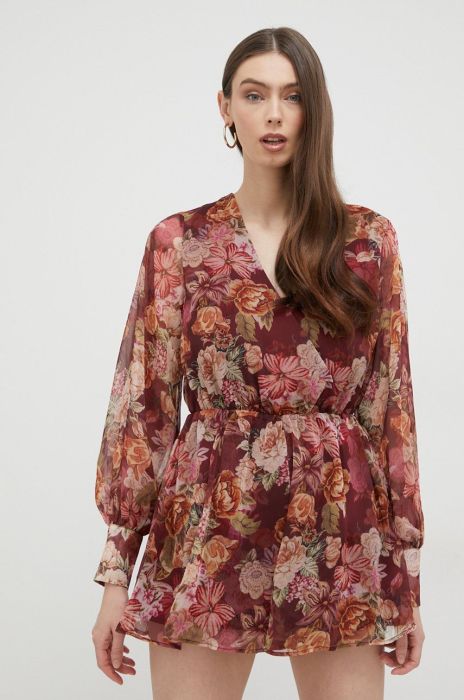 Комбінезон Guess колір бордовий декольте трикутник