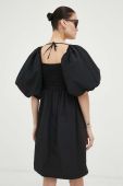Сукня Gestuz колір чорний mini розкльошена